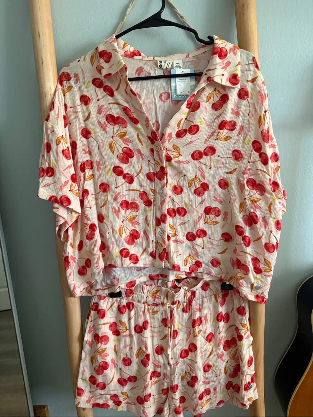 Roxy Cherry-Print Short/Top Set - Picture 2 of 6